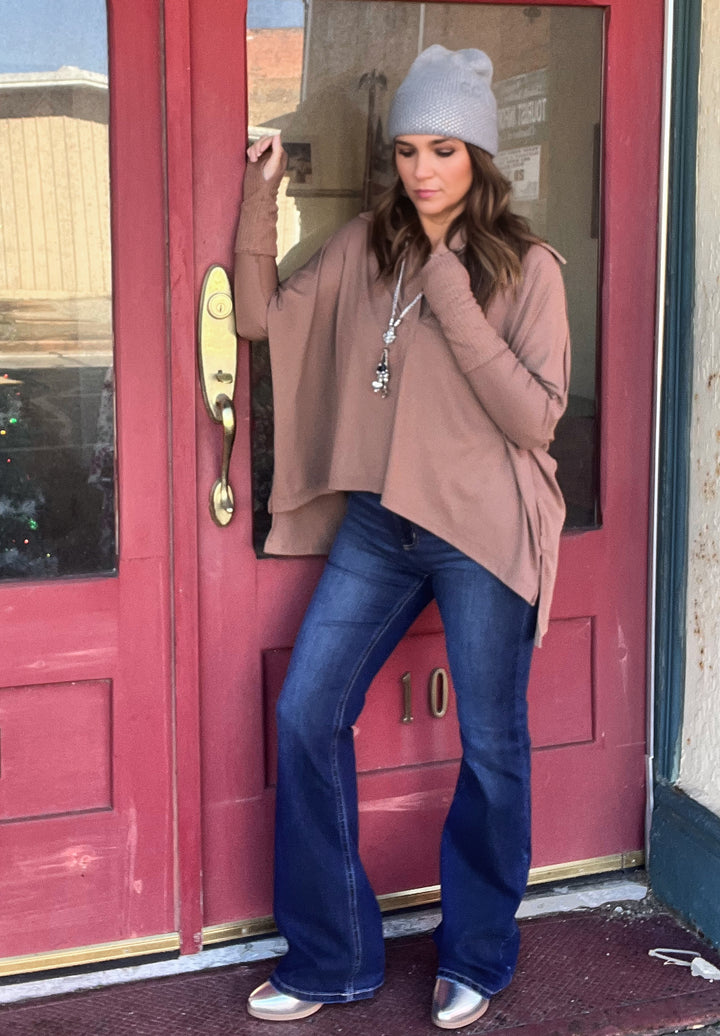 Soft Mixed Texture collared Knit Top in Mocha