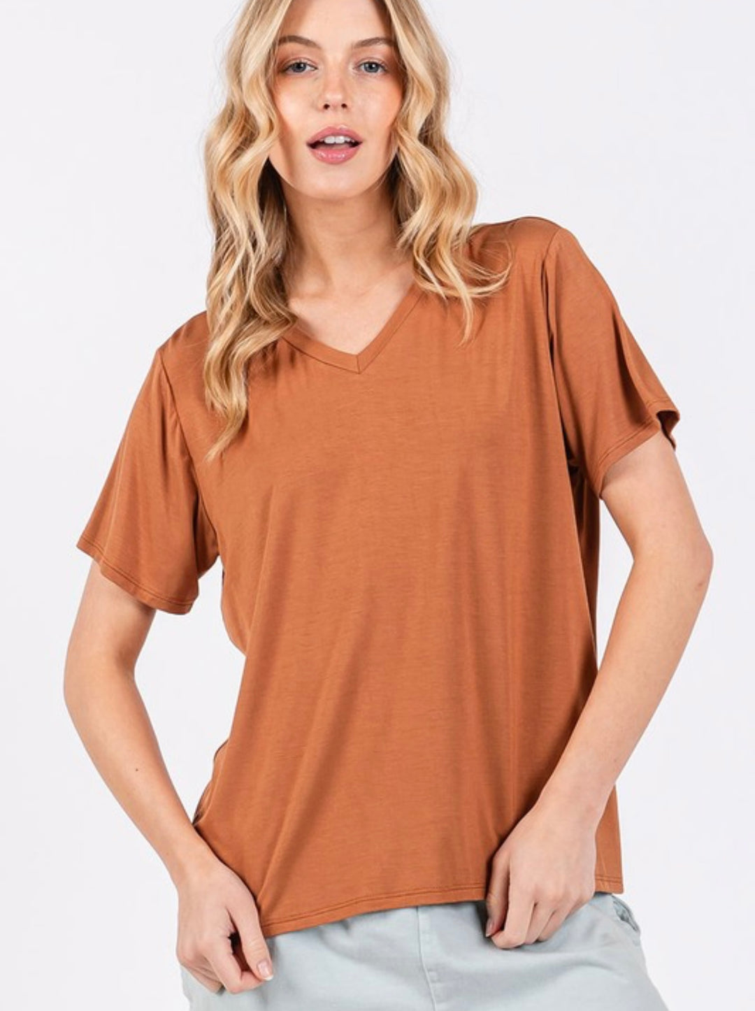 Basic Fit Flowy V-Neck Tee in Rust Brown