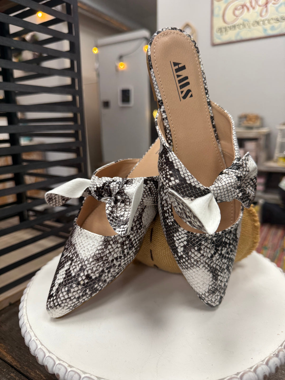Isabella Flat Snake Slide