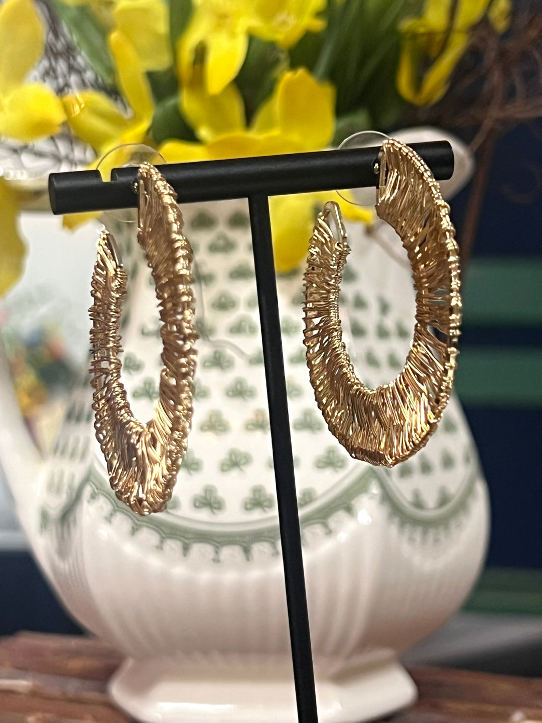 Thread Hoop Earrings Gold