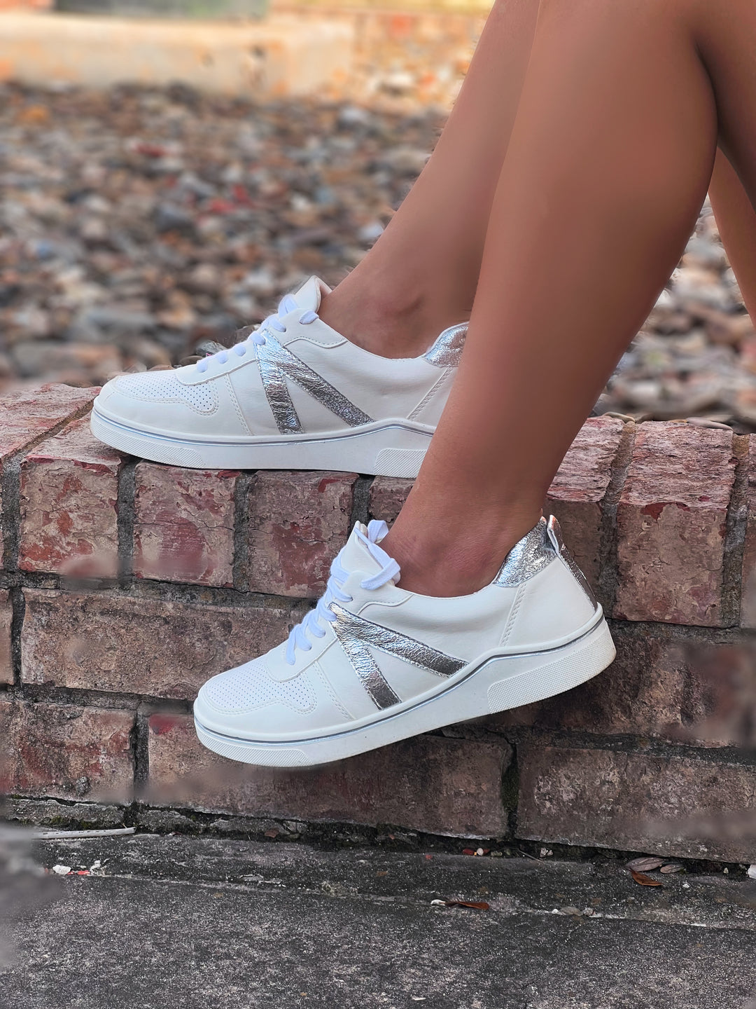 Alitta White/Silver Sneaker