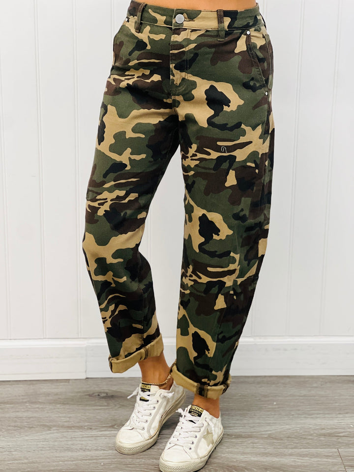 Camouflage Risen Barrel Jeans
