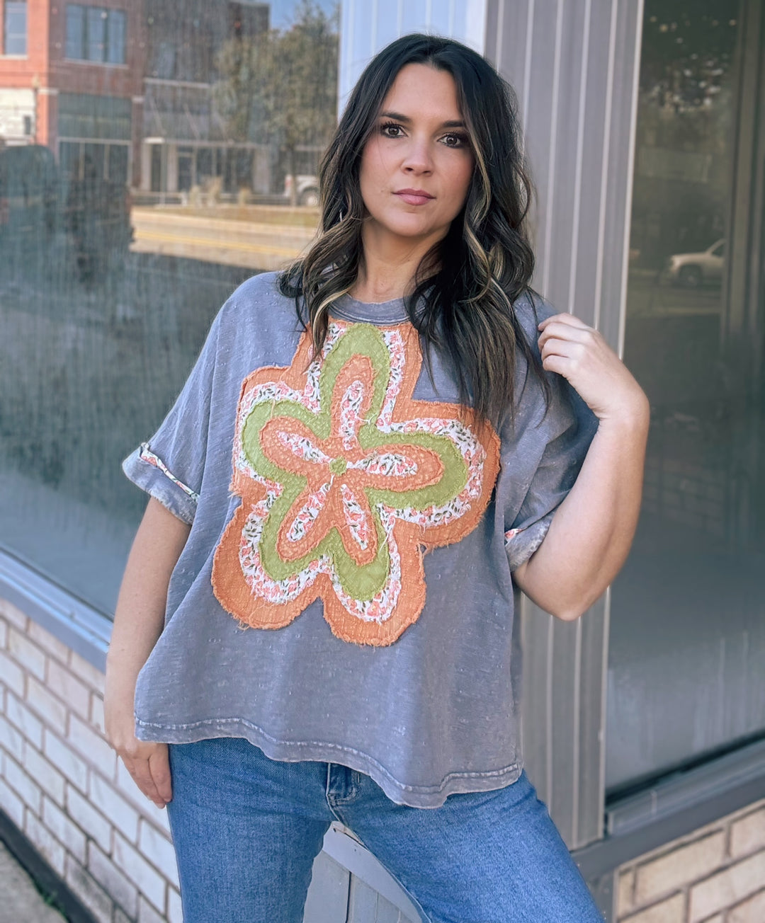 Short Sleeve Flower Patch Top in Grey