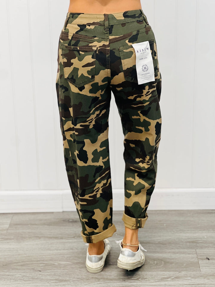 Camouflage Risen Barrel Jeans