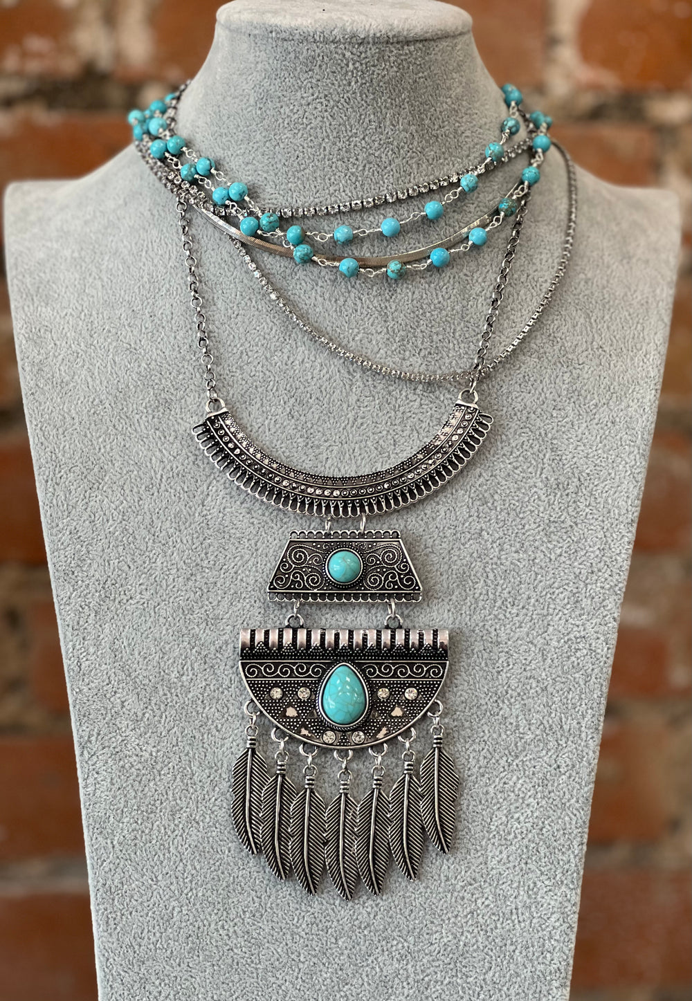 Southwest Style etched Silver w/Feathers Turfquoise Necklace