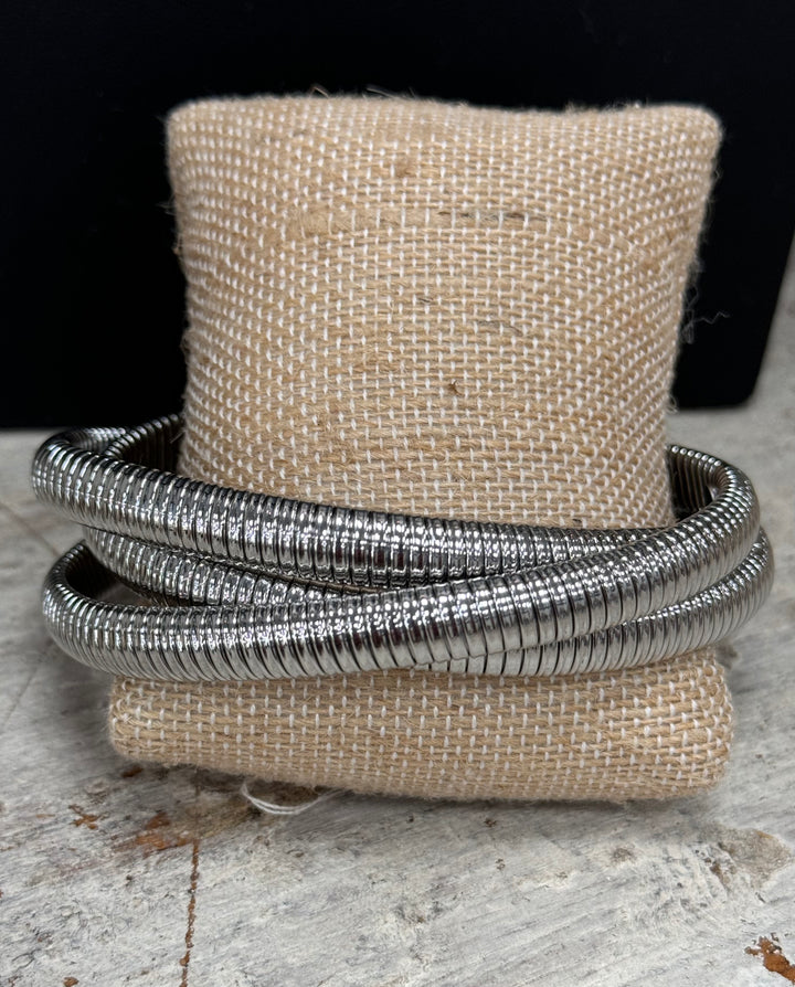 Silver 3 piece Ribbed Bracelet set