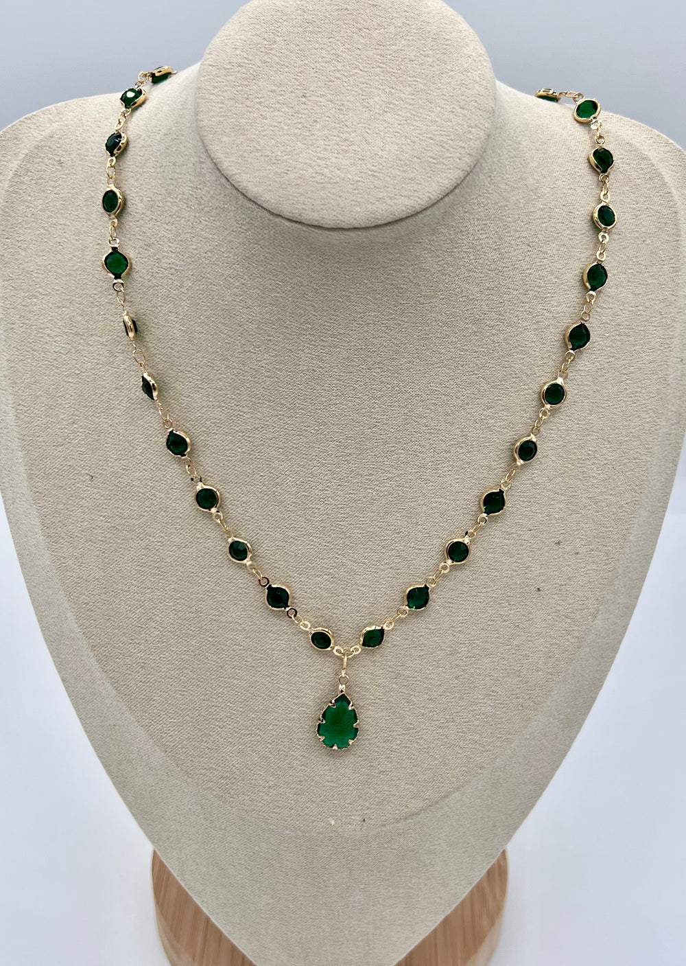 Kelly Green Crystal Necklace w/Teardrop