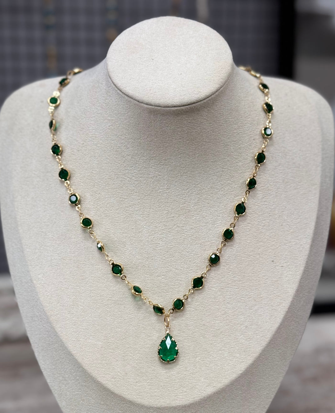 Kelly Green Crystal Necklace w/Teardrop