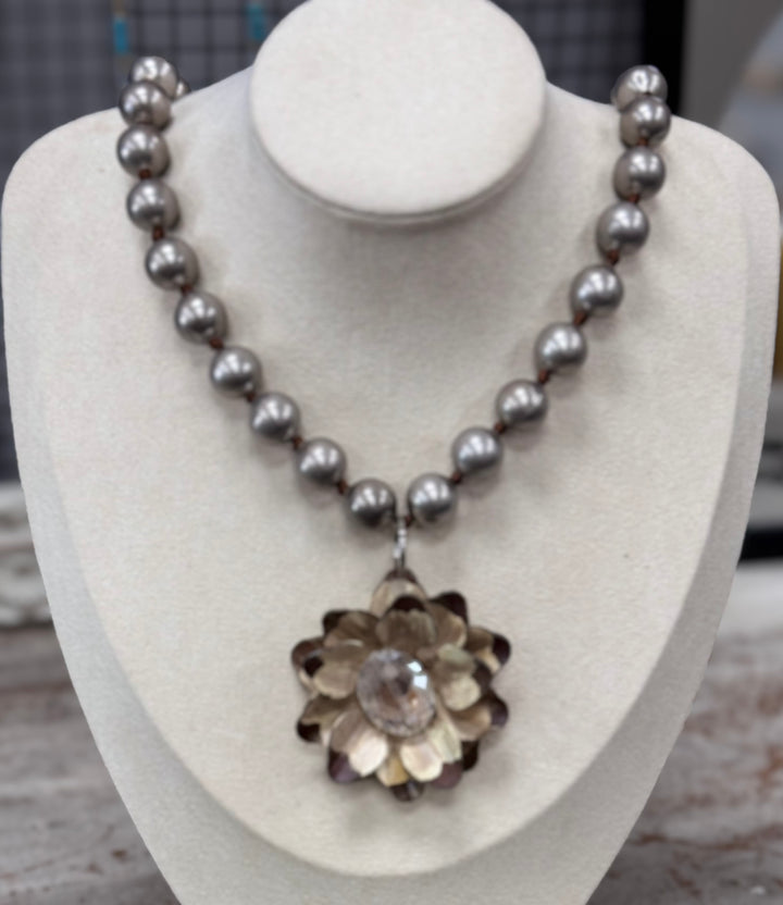 Navajo Pearl Necklace With Flower Pendant