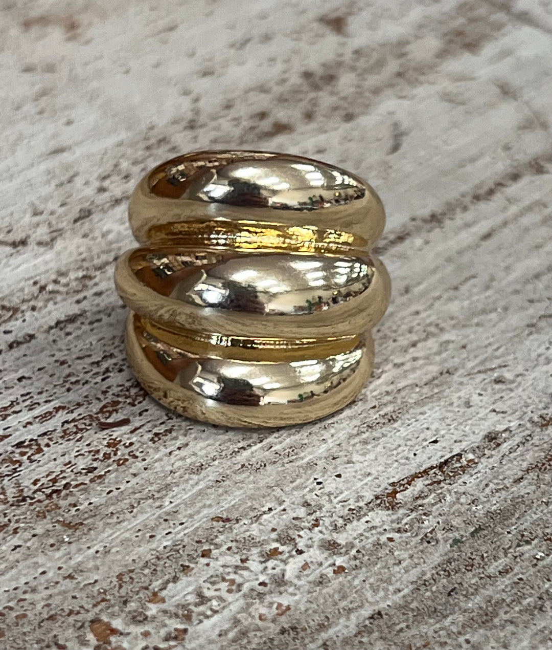 Layered gold ring 