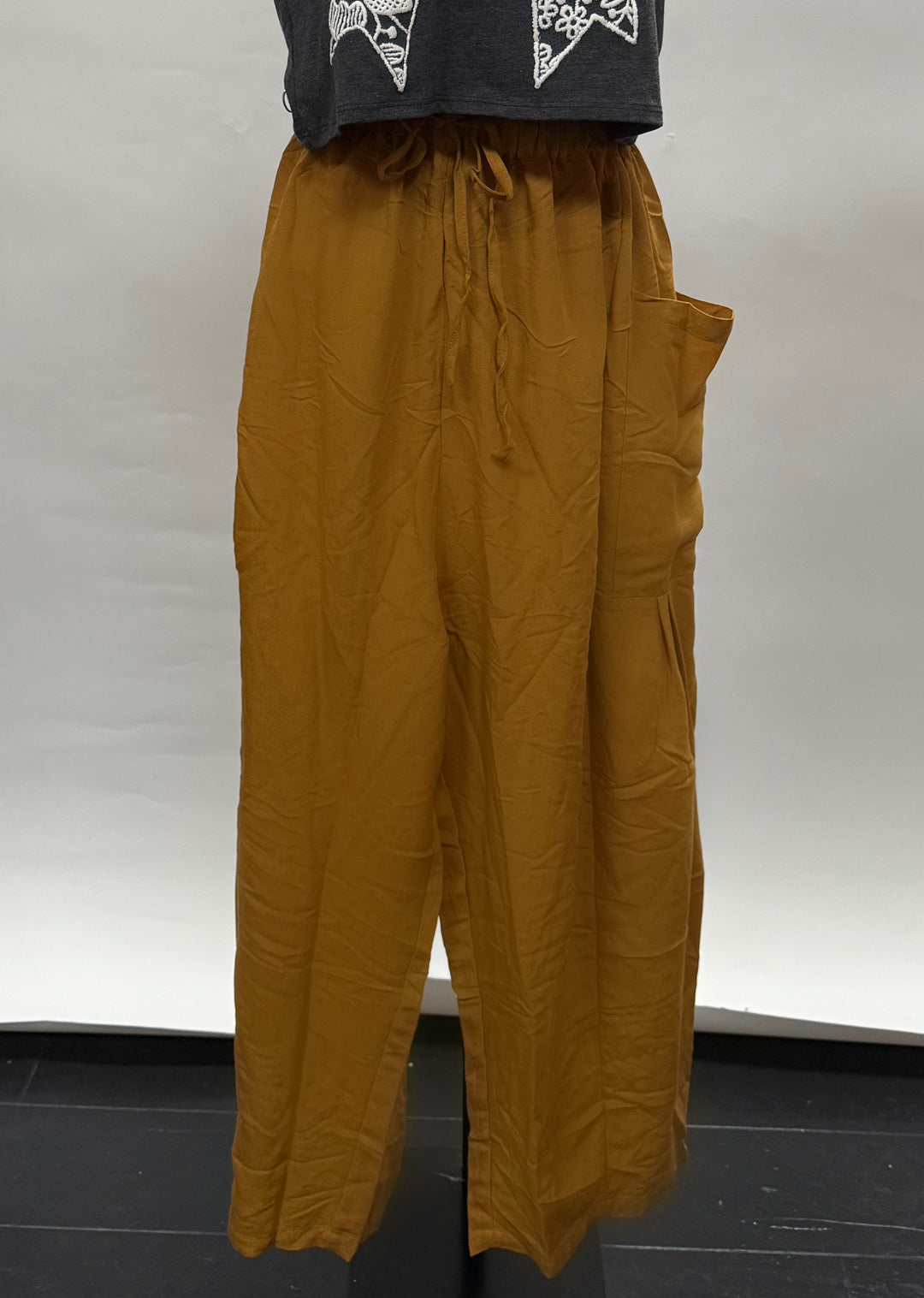 Deep Pocket Wide Leg Crop Pants in Ginger