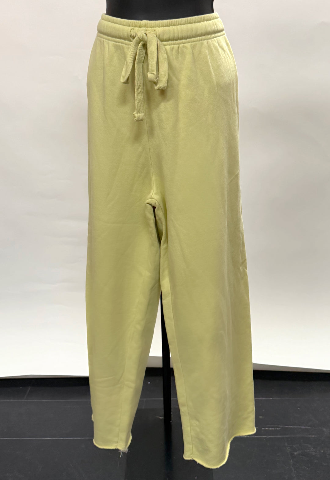 Malibu Wide Leg Fleece Cropped Pants in Margarita