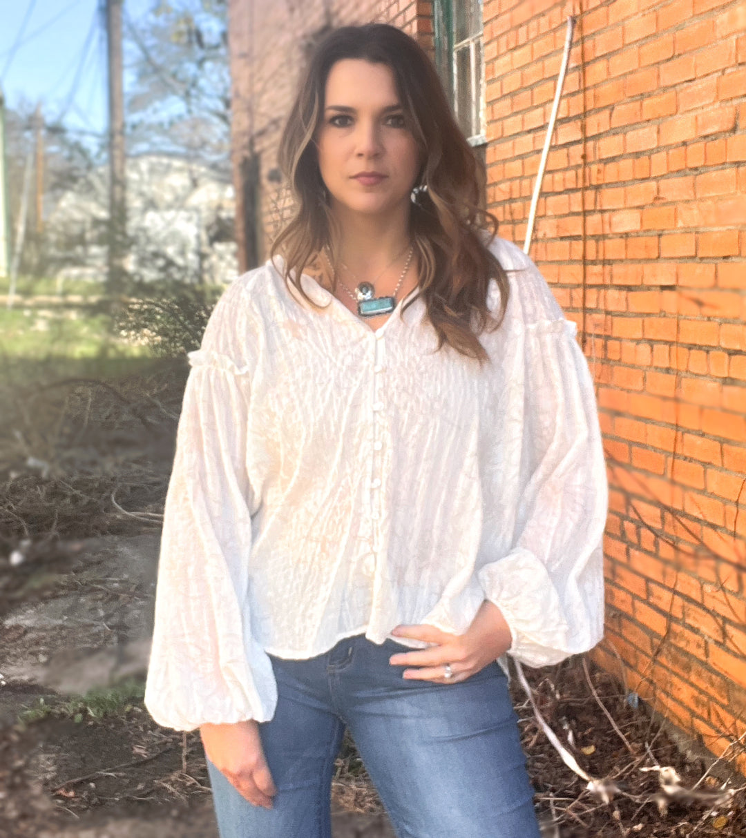 Crinkled Floral Boho Blouse in Off White/Taupe