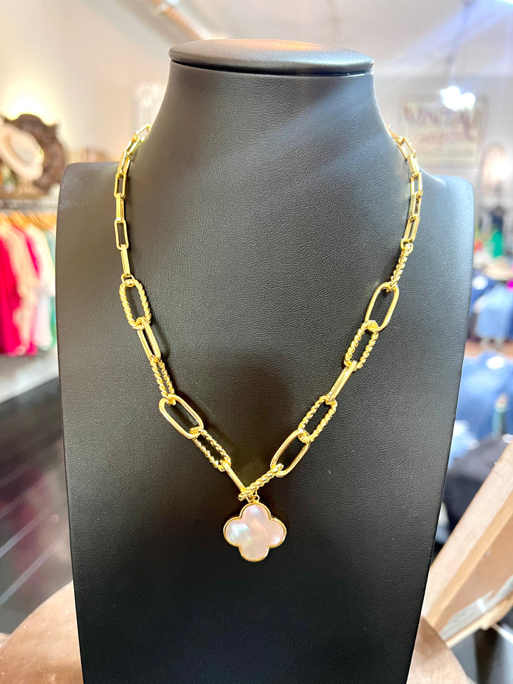 Gold Link Chain w/Pearl White Clover Choker Necklace