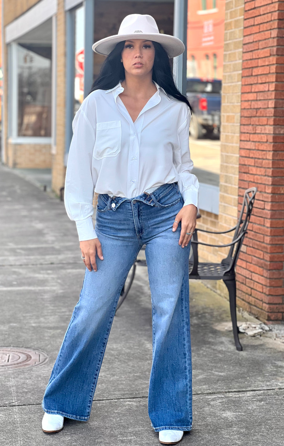Duree Flap Straight Jeans